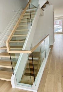 Modern Glass Staircase 